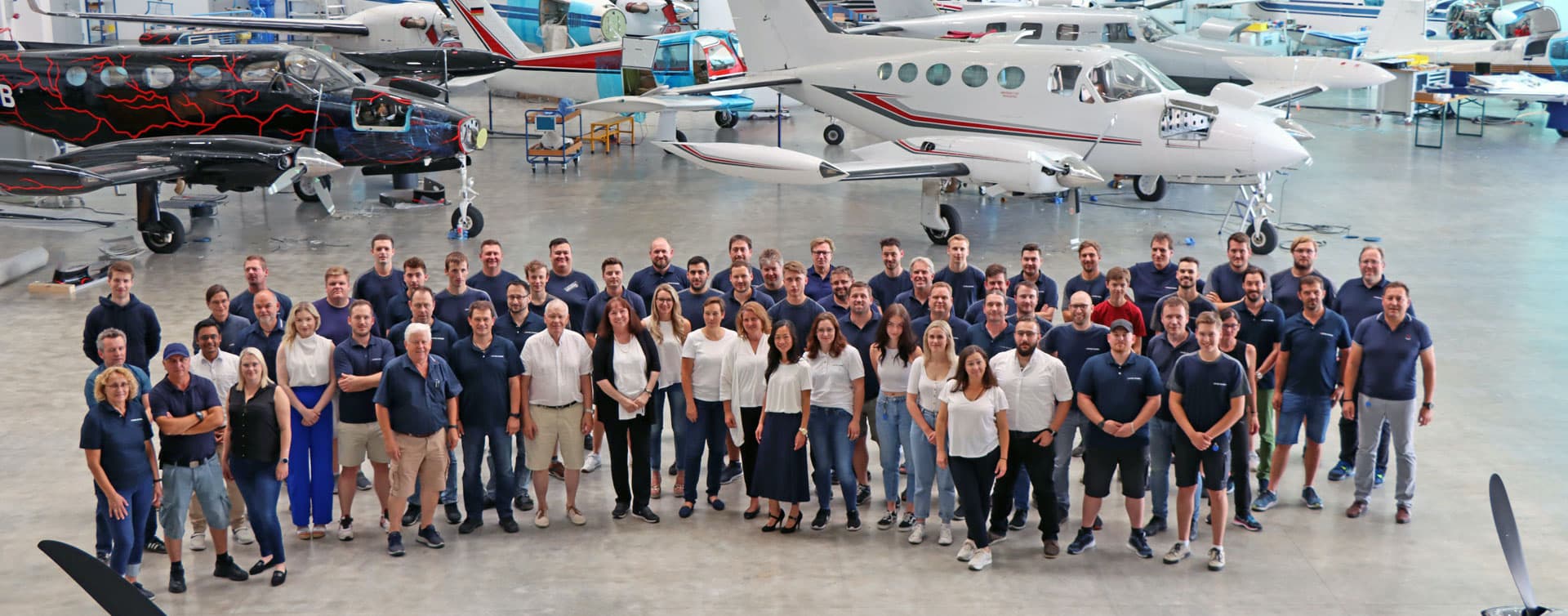 Das Team von Avionik Straubing