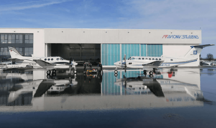 Management Buyout: Avionik Straubing geht in die nächste Generation über